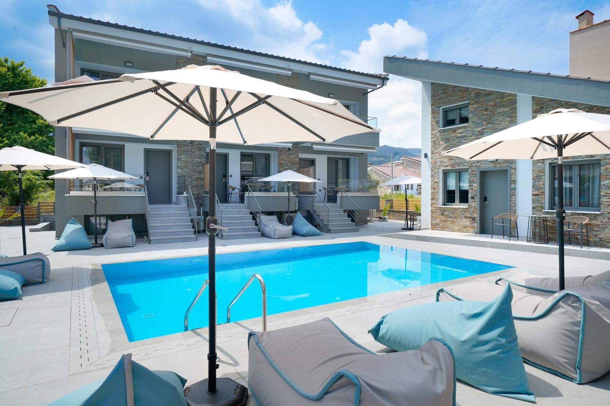 Aerino Luxury Villas Hriszí Amudiá Kültér fotó